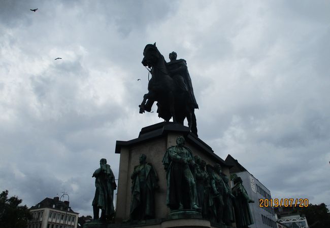 フリードリヒ ヴィルヘルム3世の騎馬像