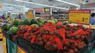 自分用にもお土産用にも！品揃えが良いスーパー♪