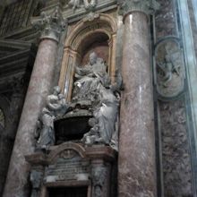 彫りものが美しい