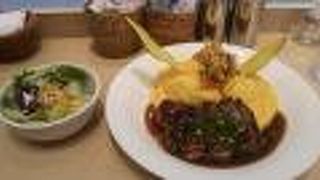 第２ターミナルＡ保安検査場のすぐ向かい側にあるカフェレストラン