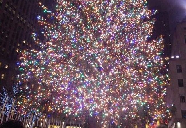 ロックフェラーセンタークリスマスツリー クチコミ アクセス 営業時間 ニューヨーク フォートラベル