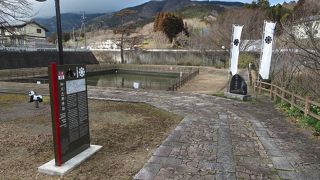 綺麗な住宅地の中にある。