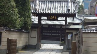 吉祥寺の五日市街道沿いにあるお寺