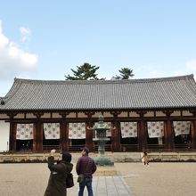 西院伽藍の屋にある