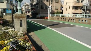 悲しい歴史の橋