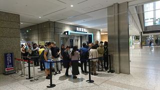 無料で４５階からの眺望を楽しむことのできる展望室