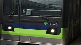 京王でも結構見る緑色の電車