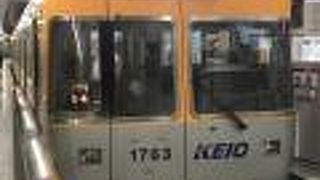 短いのでひたすら電車が来る