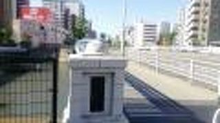 新なにわ筋沿いにある橋