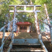 鳥居があります