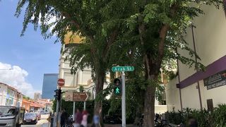 観光客が多いアラブストリート