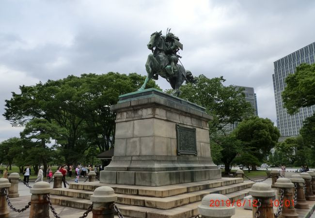 楠木正成銅像 クチコミ アクセス 営業時間 丸の内 大手町 八重洲 フォートラベル