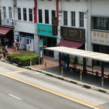 左端が１１号店。右から２番目が１７号店。