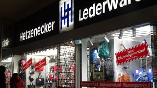 お得にリモワを購入できました