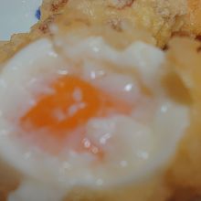 たまご天の中身もプルンプルン！もぅたまらん！