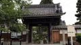 今川軍を祀っています