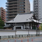 長い歴史ある寺院で色々改装して大切に守られてます