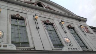 ブリューゲルの作品などが展示