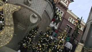 ロデオドライブの入り口！