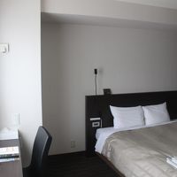 「コ」の字型の客室だったので狭く感じました。