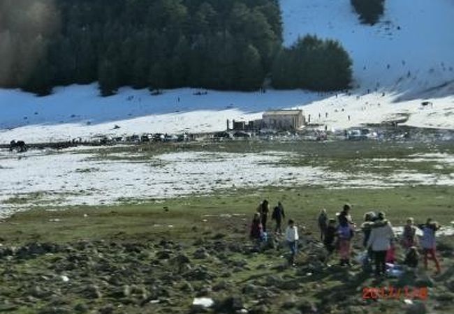 雪が降りスキー場があるモロッコ