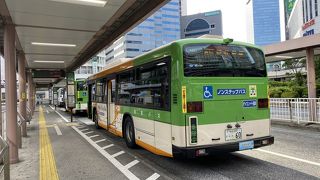 新宿西口のバスターミナルから