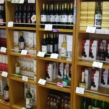 ワインやお酒類。