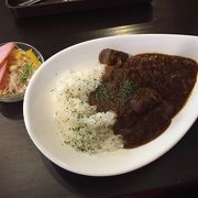 オープンしたての喫茶店