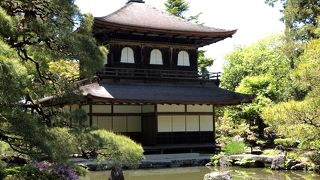 金閣寺と並ぶ観光名所