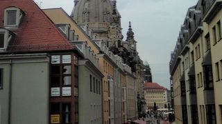 再建された教会