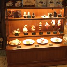 パンケーキやパフェもあります