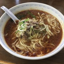 坦々麺　出て来るのは早い～