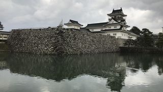 富山県の城跡巡り：富山城跡、築城当時とは異なる城跡