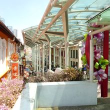 ここを降りたらパゴダストリート