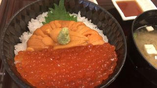 うにいくら丼