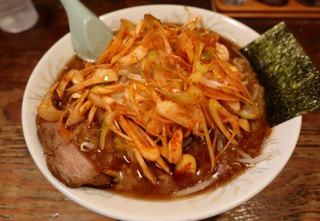 黒とんこつネギラーメン