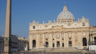 壮大なカトリック教会の総本山