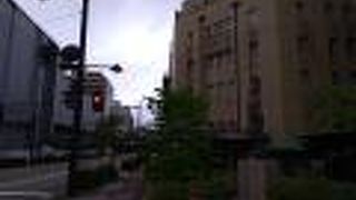 富山県庁同様戦前に建てられた石造りの重厚な建物