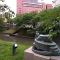 外観も赤レンガの美しい姿が松川からもよく見えます。