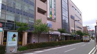 JR富山駅から至近のショッピングモール