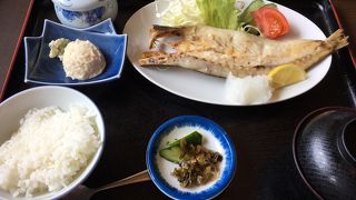 刺身定食が目玉の定食屋