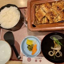 上定食 うなぎ6切 3,900円