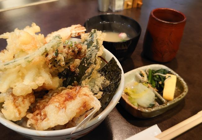 大人気の春天丼