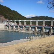天竜川水系のダムで最も下流に在ります