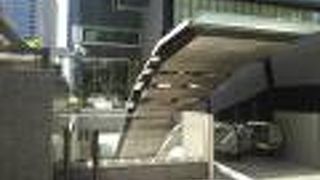 半蔵門線の大手町駅に直結 （サンケイプラザ）