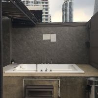 屋上テラスのスパバス