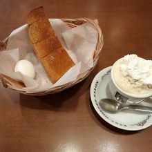 モーニング到着、黒糖の香りのトーストも美味しかったですし… 