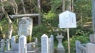 太宰府天満宮回廊外東側に