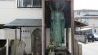 2m以上ある鋳造仏です