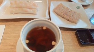 並ばない、日本より安い